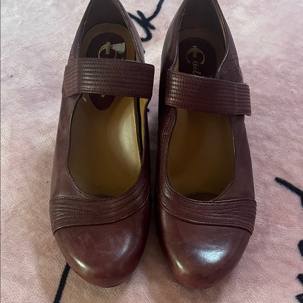 Earthies Women's Dark Red Leather Loafers
